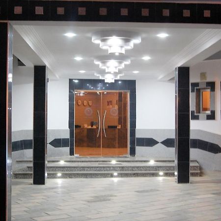 R & K Guest Palace Ξενοδοχείο Kano Εξωτερικό φωτογραφία