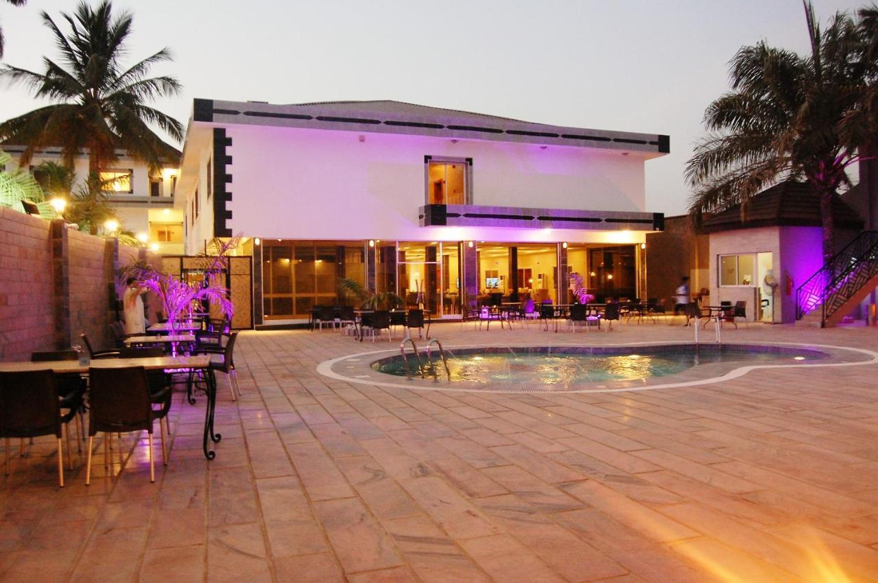 R & K Guest Palace Ξενοδοχείο Kano Εξωτερικό φωτογραφία