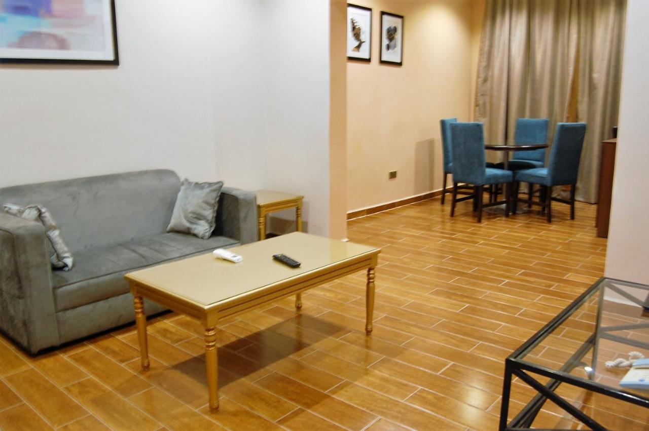 R & K Guest Palace Ξενοδοχείο Kano Εξωτερικό φωτογραφία