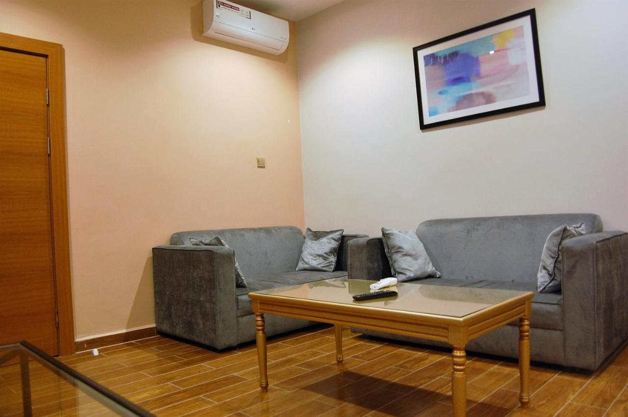 R & K Guest Palace Ξενοδοχείο Kano Εξωτερικό φωτογραφία